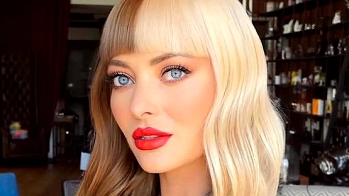 Câte mii de dolari câștigă Delia pe Youtube, de fapt. Contul ei o umple de bani