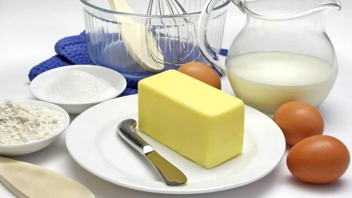Când trebuie să fie ouăle și untul la temperatura camerei. Preparatele vor ieși delicioase