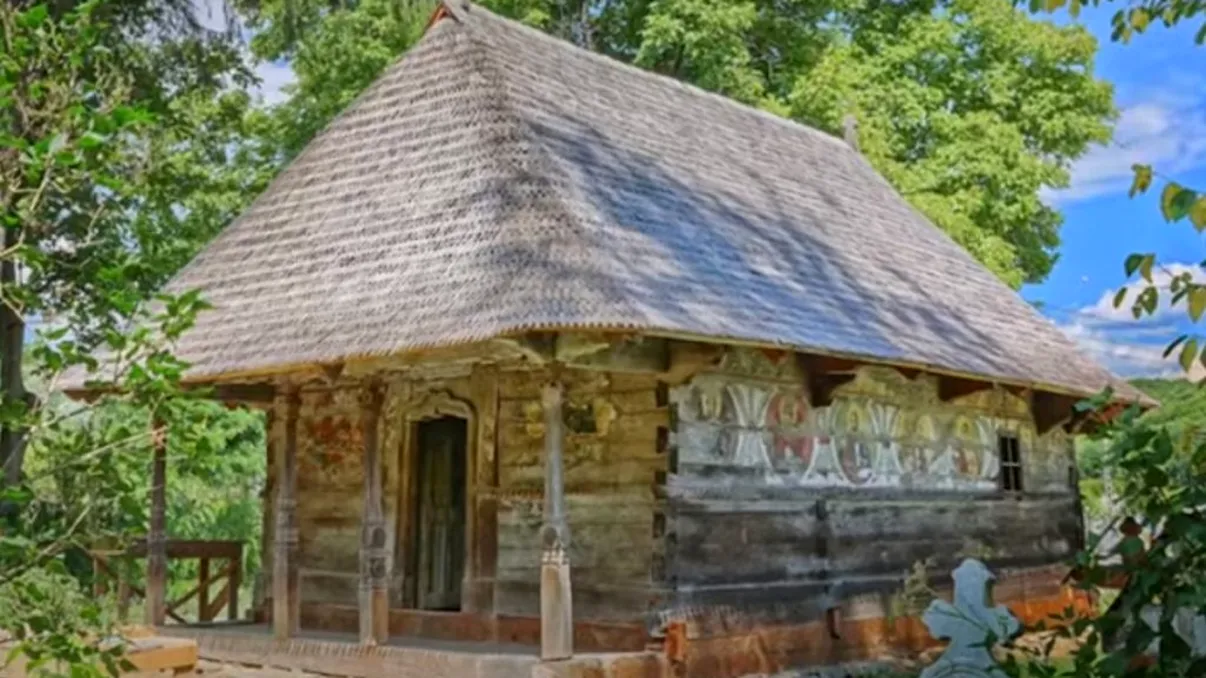 Cum a ajuns o biserică de lemn din România pe paginile presei internaționale. Este câştigătoarea din acest an a celor mai înalte distincţii europene pentru patrimoniu