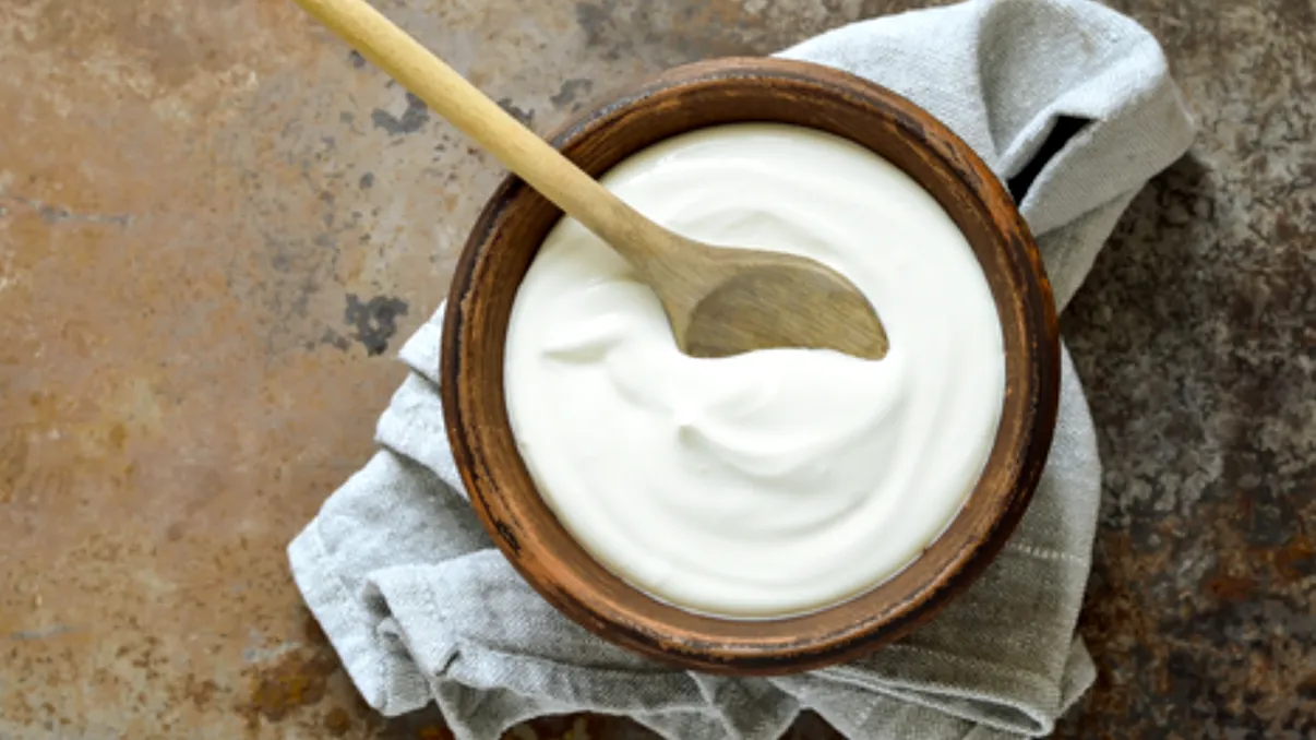 Ți se brânzește smântână în timpul înăbușirii? Ce greșeli majore faci când gătești