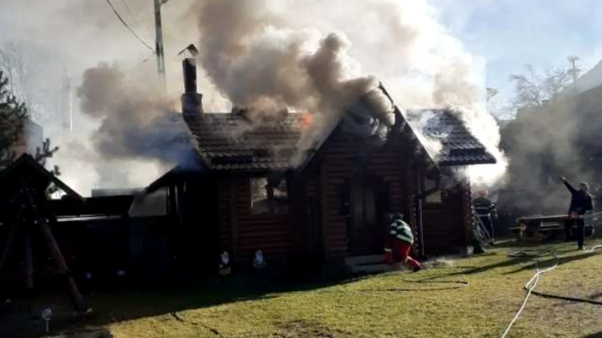 Nou incendiu în România. Centrul de Recuperare şi Reabilitare a Persoanelor a luat foc