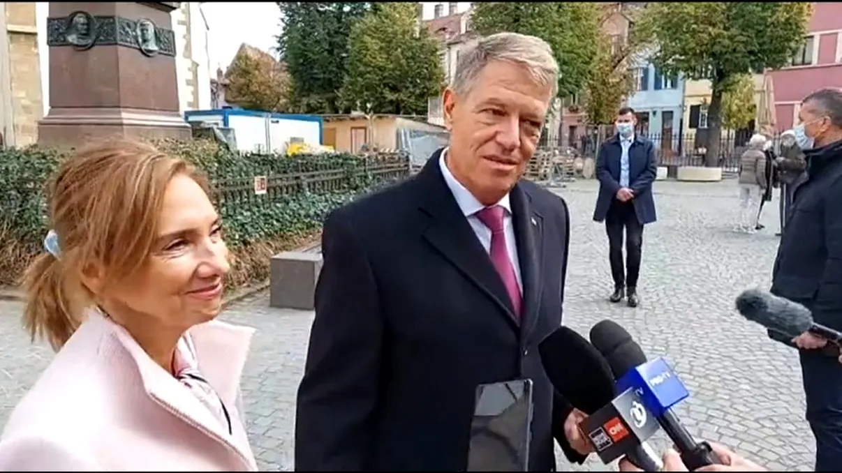 Klaus și Carmen Iohannis au fost reclamați la Poliție: ”Sper ca legea să fie aceeași pentru toți” VIDEO