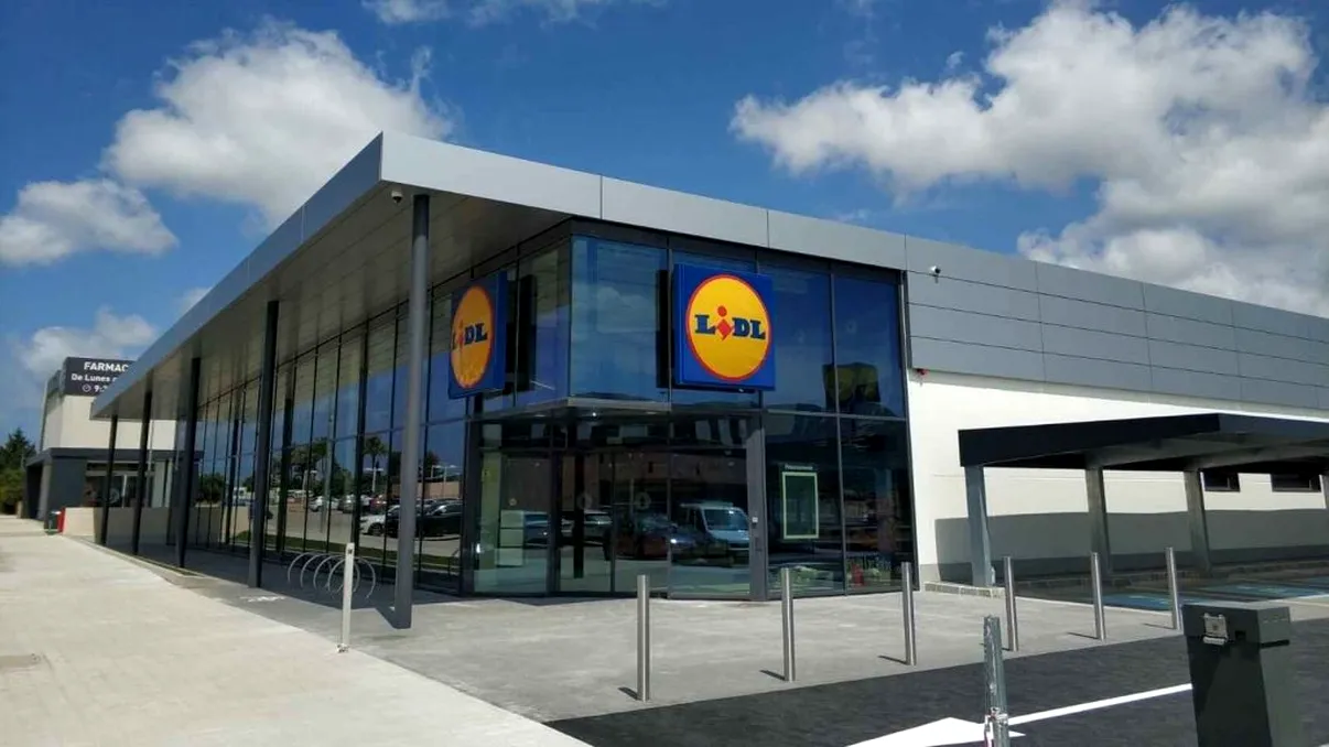 Primele produse care se scumpesc la Lidl din cauza inflației. Absolut toată lumea le cumpără!