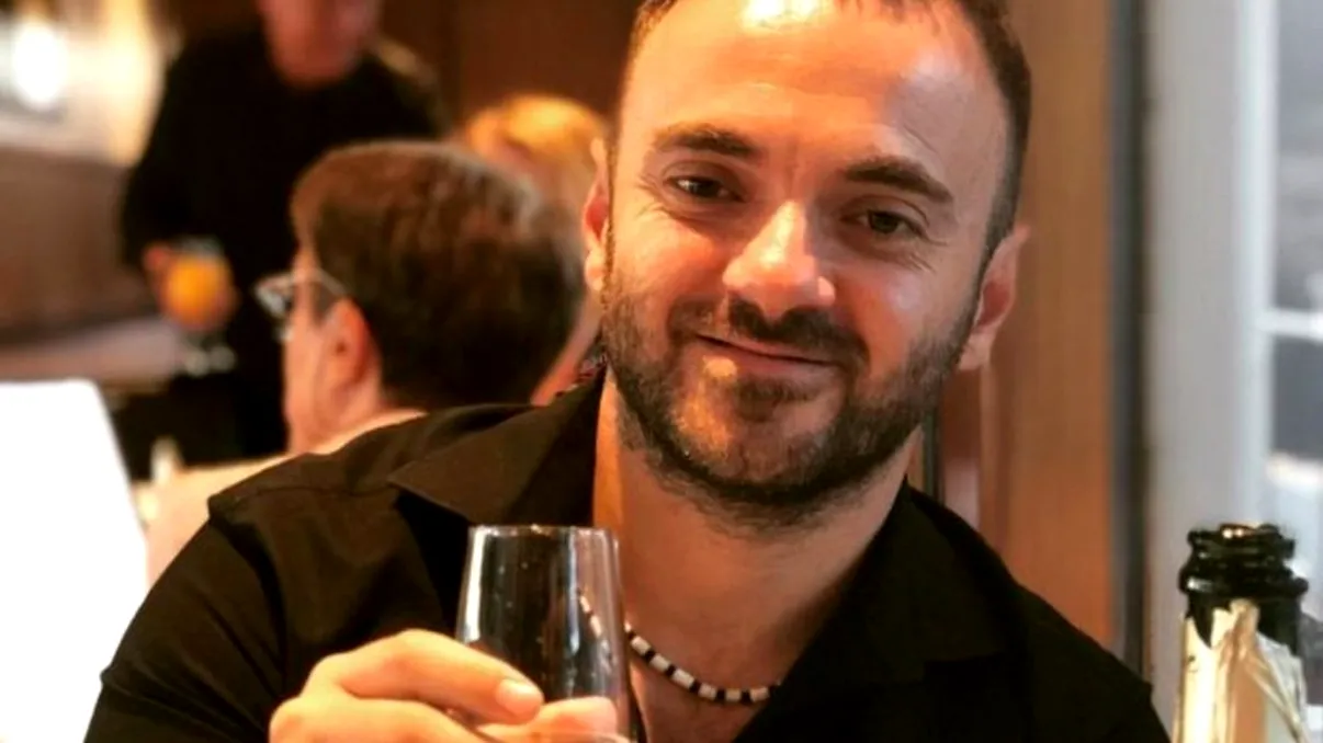 Românul care a devenit multimilionar în SUA. A trăit pe străzi, dar acum a ajuns să aibă peste 100 de proprietăți. Cum a făcut, de fapt, avere