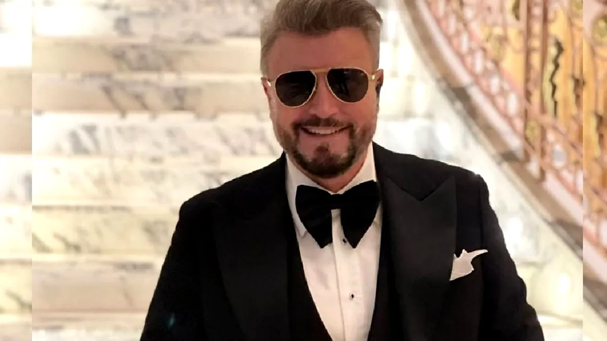 Prima reacție a firmei Viggo Fashion, în care Cătălin Botezatu e partener de afaceri, după scandalul testelor covid-19 din școli