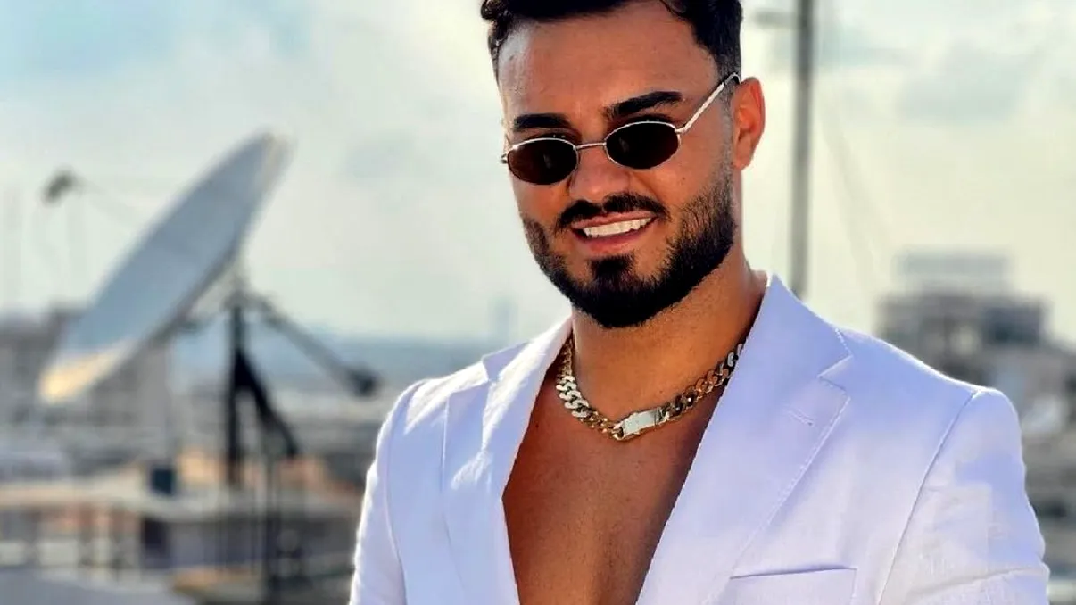 Cu cine s-ar iubi Jador acum. Tânara are doar 19 ani