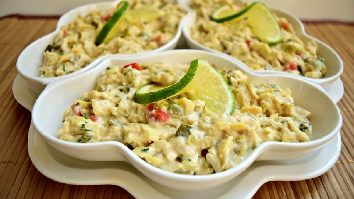 Salata de boeuf e istorie de Revelion 2022. Noua rețetă care aduce un suflu nou la final de an