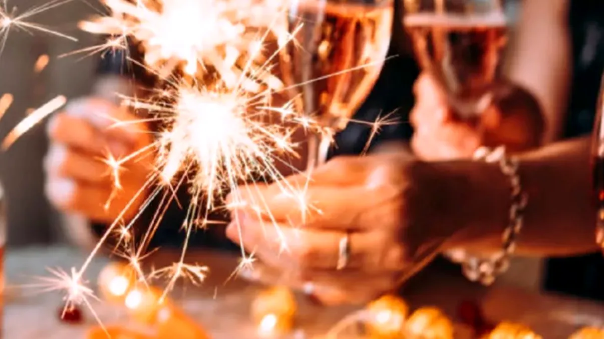 Mesaje de Anul Nou pentru cei dragi în 2022. Urări și felicitări pentru toată lumea