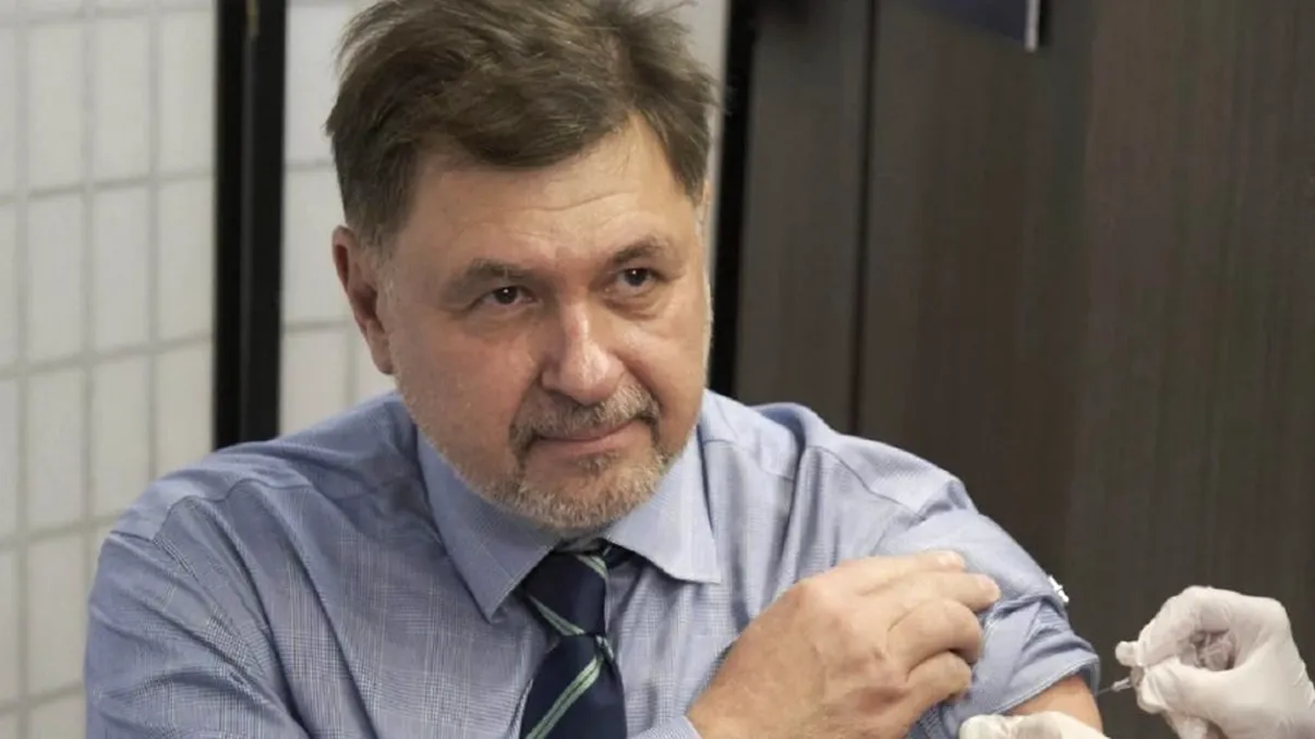 Alexandru Rafila, despre vaccinarea copilului său. Ministrul Sănătății a dat răspunsul clar