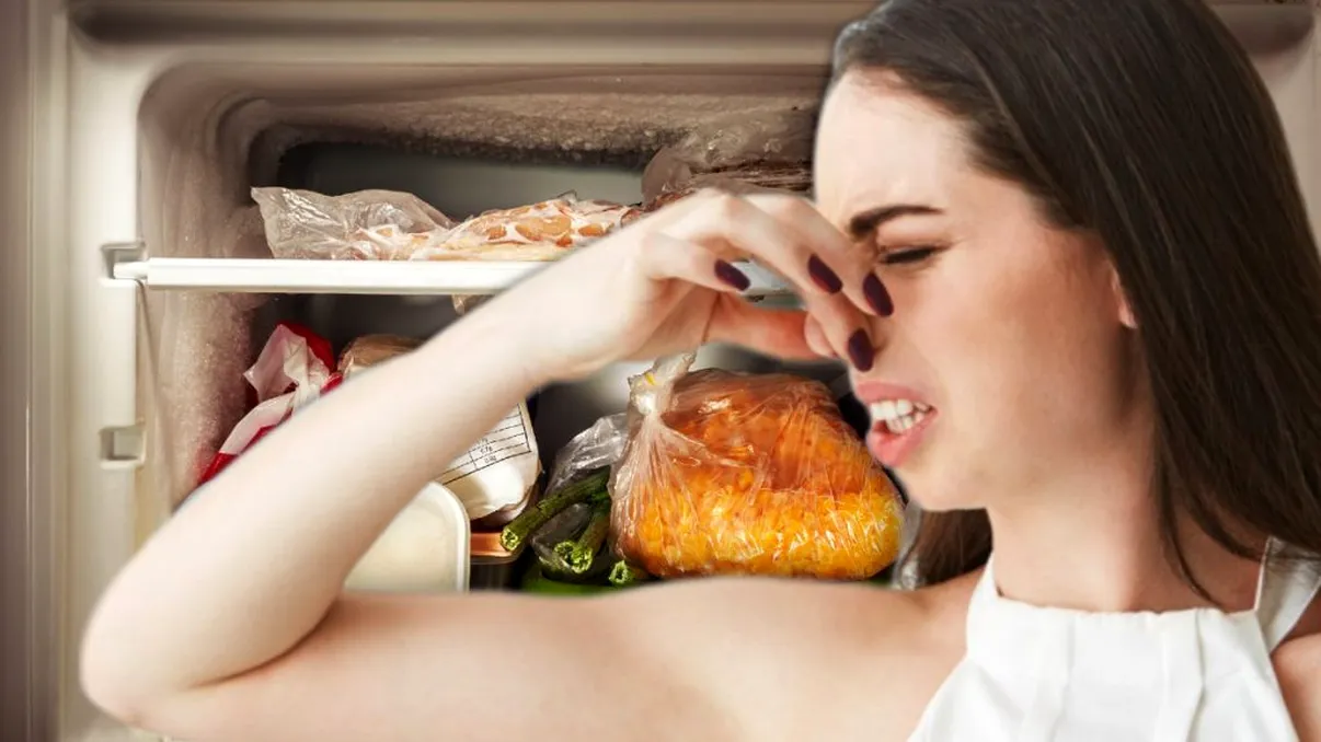 Cum dezgheți corect congelatorul. Amestecul care te scapă de mirosul neplăcut din el