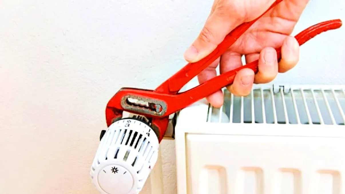 Orașul din România unde 3.000 de familii vor fi executate silit pentru datorii la apă și căldură