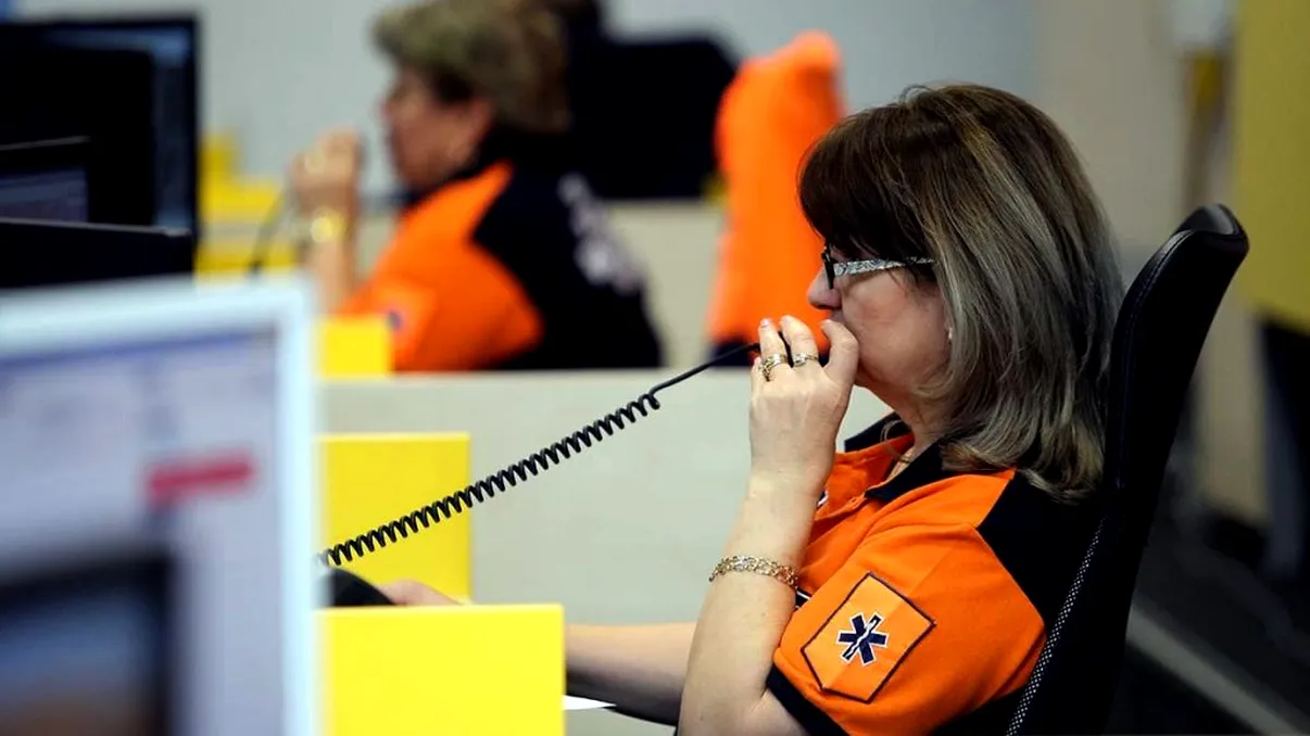 Un bărbat a sunat în nenumărate rânduri la 112 amenințând că se sinucide. Oamenii legii l-au depistat și l-au internat la Psihiatrie