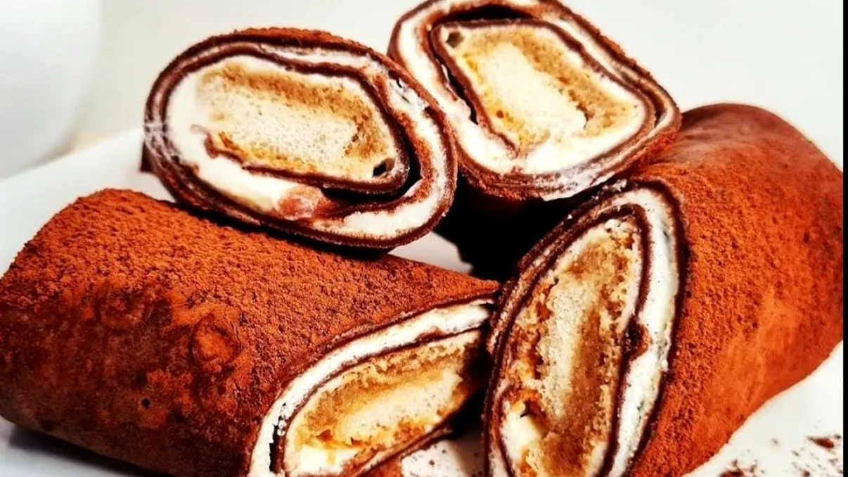 Clătite tiramisu, o rețetă extrem de populară în 2022. Te vei îndrăgosti de ele!