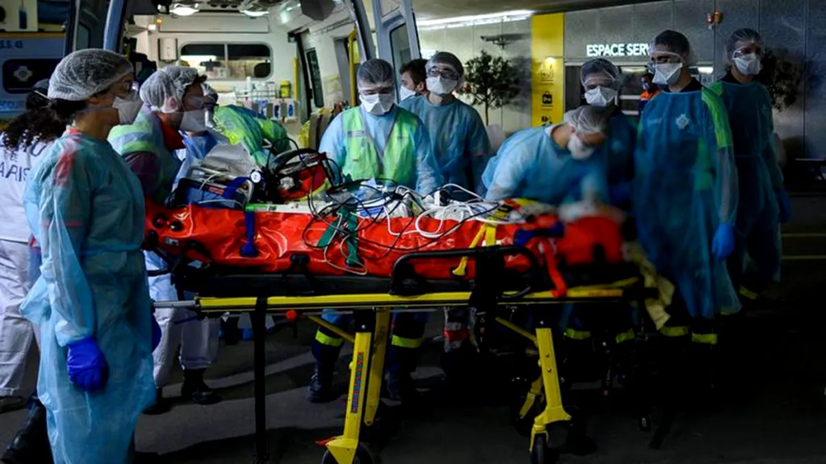 Tragedie în Vaslui. Elevă, moartă la 7 zile după ce a ieșit din izolare. Ce simptome a avut copila cu puțin timp înainte de tragedie