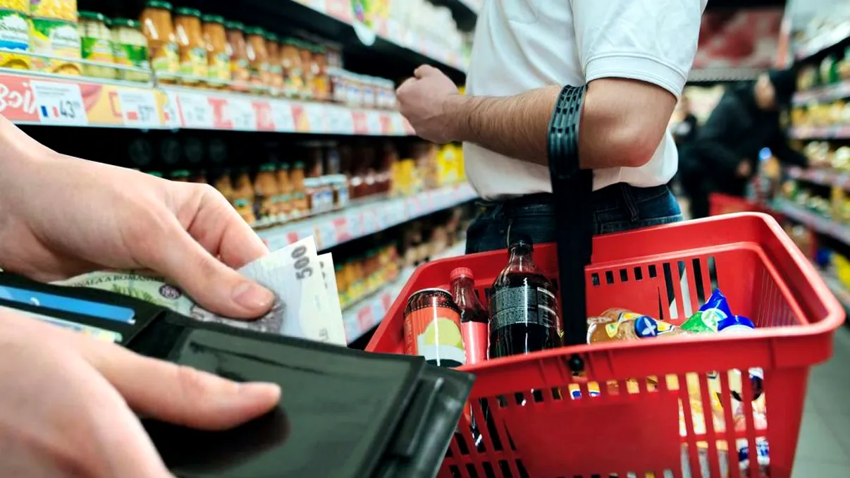 Alimentele care s-au scumpit cu 25% într-un an. Au ajuns la un preț record în România