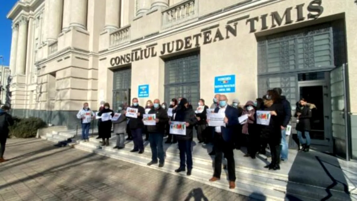 Grevă de avertisment în toată țara din partea membrilor Sindicatului „Egalitatea”. Motivul pentru care protestează angajații prefecturilor