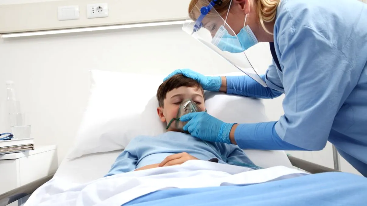 Medic pediatru, avertisment crunt despre cel mai periculos simptom Covid-19 la copii: „Nu mai trebuie să stea acasă. Trebuie dus la spital”