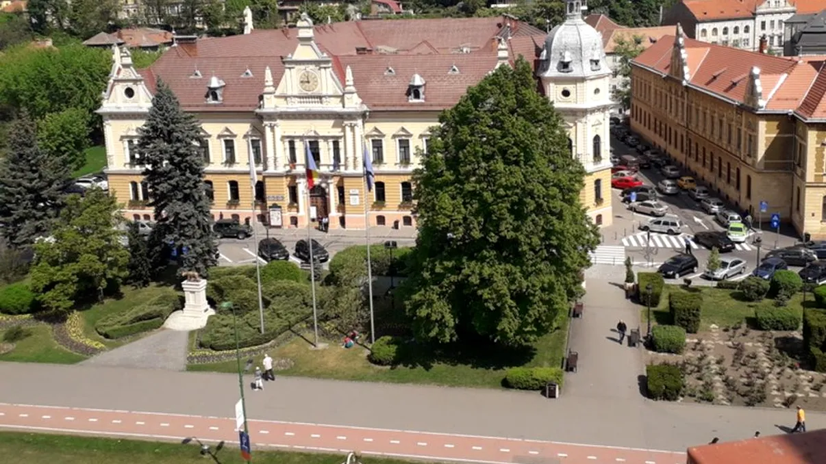 Cum a reușit un bărbat din Brașov să își cumpere o stradă. Primăria habar nu avea