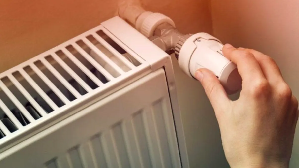 Locuitorii din Ploiești ar putea rămâne fără apă caldă și căldură de la 1 aprilie. Ce spune primarul orașului