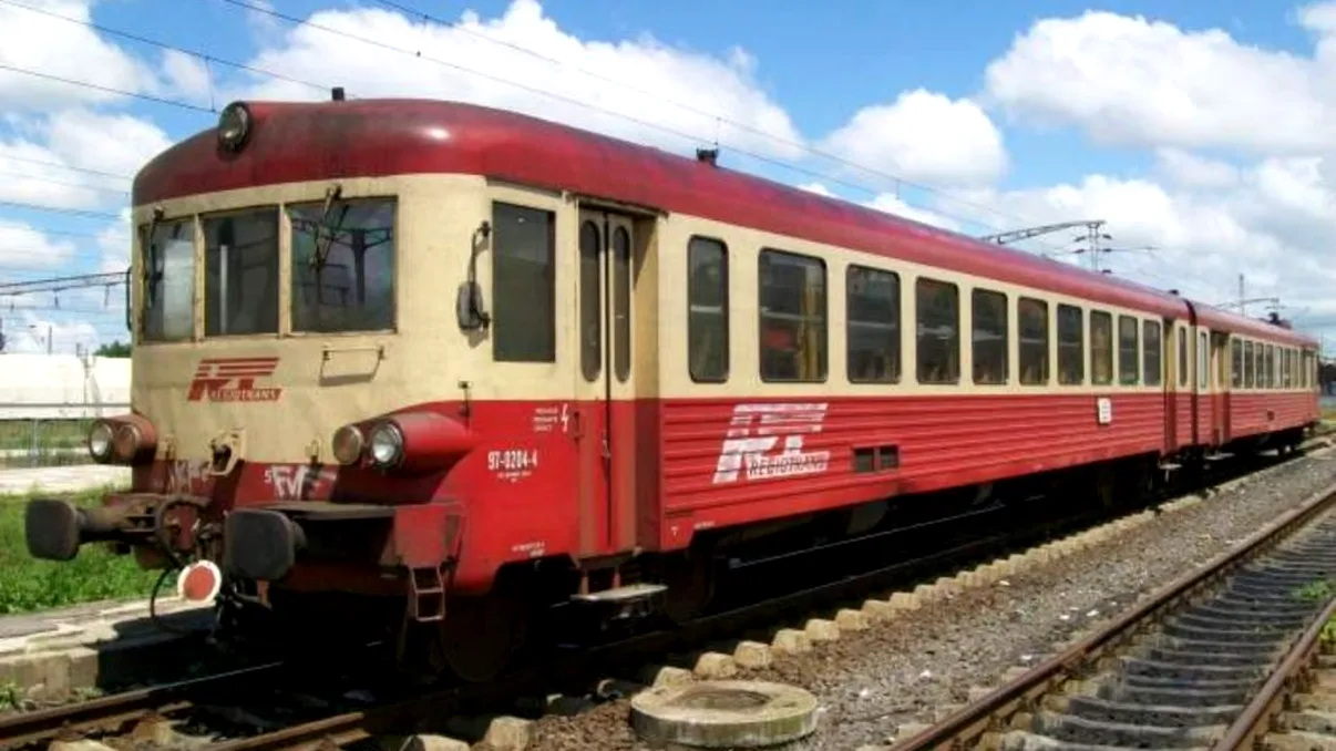 Accident feroviar în Bistrița-Năsăud. Un bărbat a murit, după ce a fost lovit de un tren regio