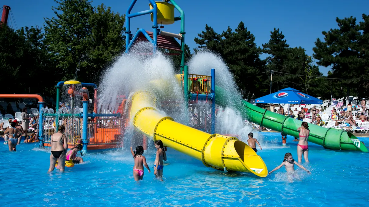 Deschiderea ștrandurilor în 2022. Data oficială la care poți merge cu copiii la bălăceală