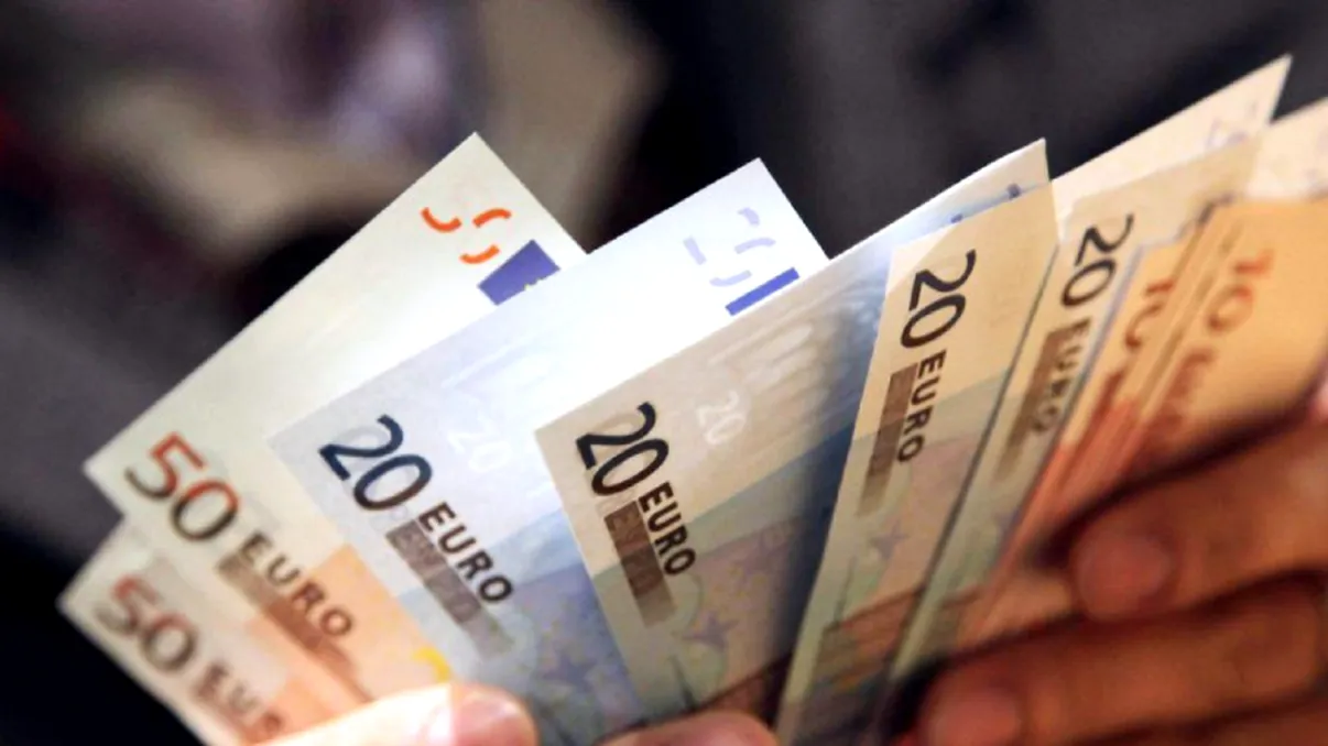 Curs BNR pentru miercuri, 18 mai 2022. La ce cotație a ajuns lira sterlină azi-UPDATE