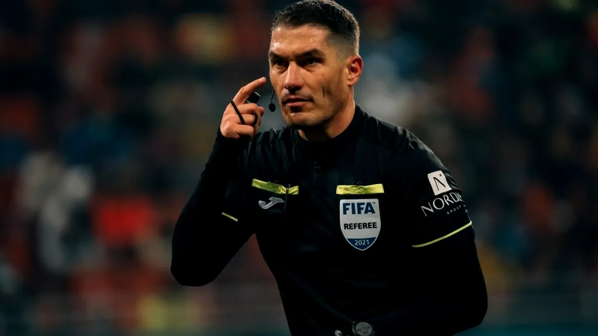 Istvan Kovacs își scoate un tricou la licitație. Motivul umanitar din spatele gestului celui care va arbitra la Cupa Mondială 2022 FOTO