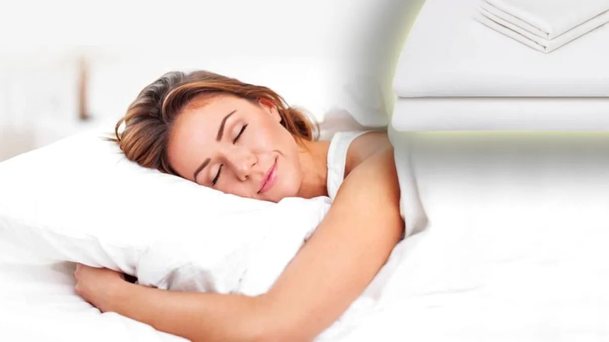 Cum să dormi bine în nopțile caniculare. Ce trebuie să faci cu cearșafurile înainte de somn