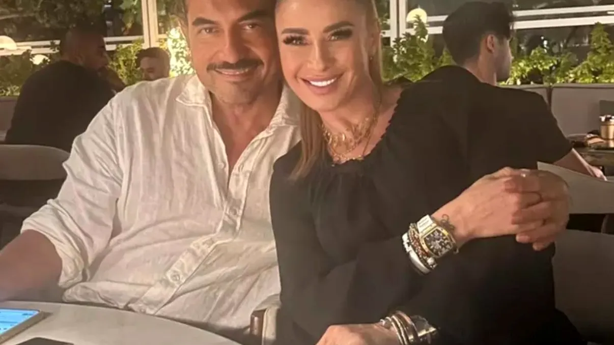 Bărbatul alături de care Anamaria Prodan l-a fotografiat pe Bebeto. Reghecampf nu va fi încântat