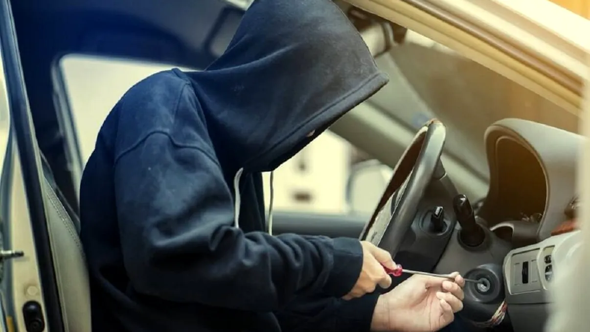 Cum au rămas nişte turişti români fără maşină în Halkidiki. Cel mai frumos concediu s-a transformat într-un coşmar