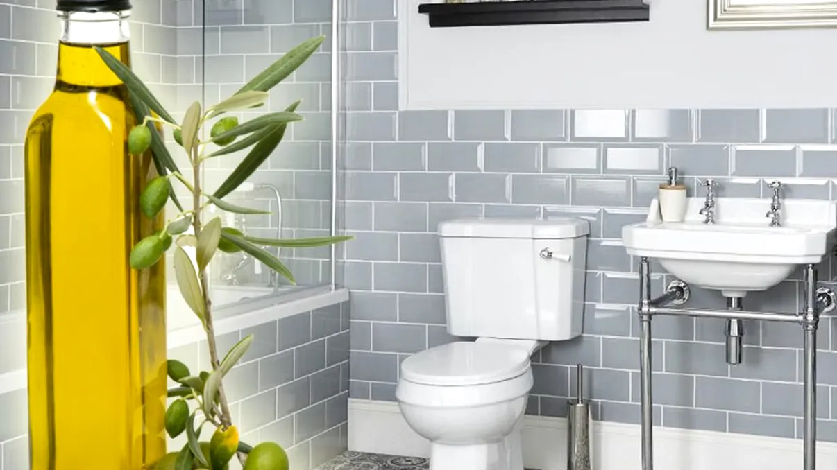 Motivul nebănuit pentru care să păstrezi uleiul de măsline în baie. Vei apela la acest truc de acum încolo