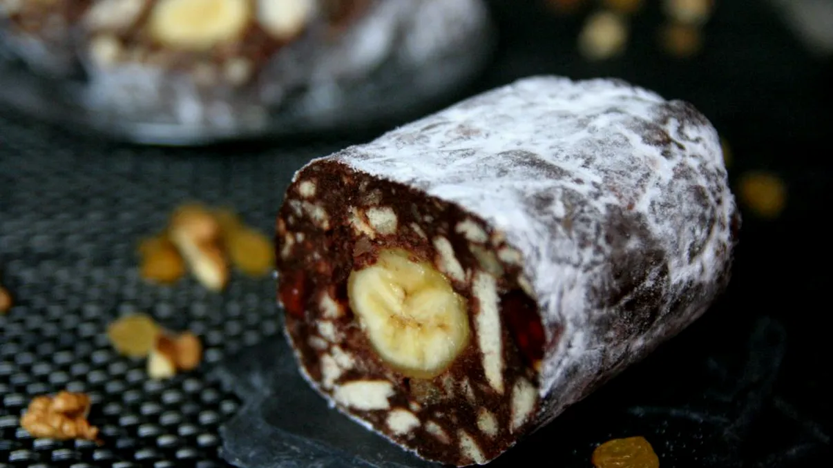 Secretul celui mai bun salam de biscuiți. Ingredientul care nu trebuie să lipsească