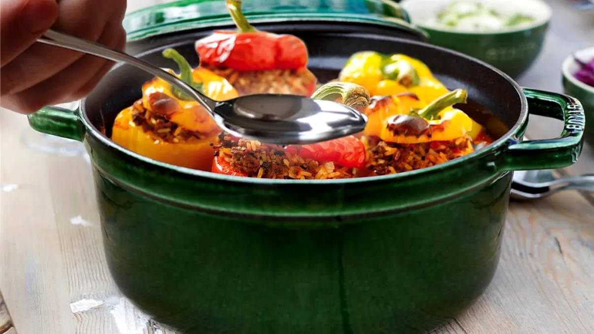 Secretul celor mai buni ardei umpluţi. Aşa ies pufoşi, de fapt