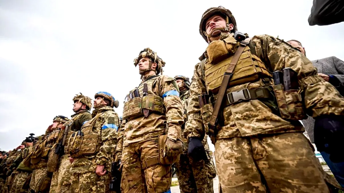 Ce arme primesc ruşii recrutaţi de Putin. Imaginile care fac de ruşine armata liderului de la Kremlin VIDEO