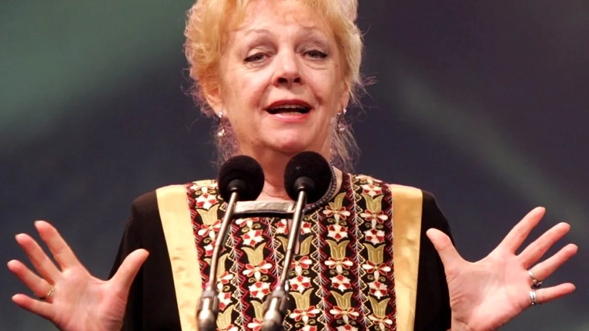 Ileana Stana Ionescu împlinește 86 de ani. Din ce pensie trăieşte îndrăgita actriţă