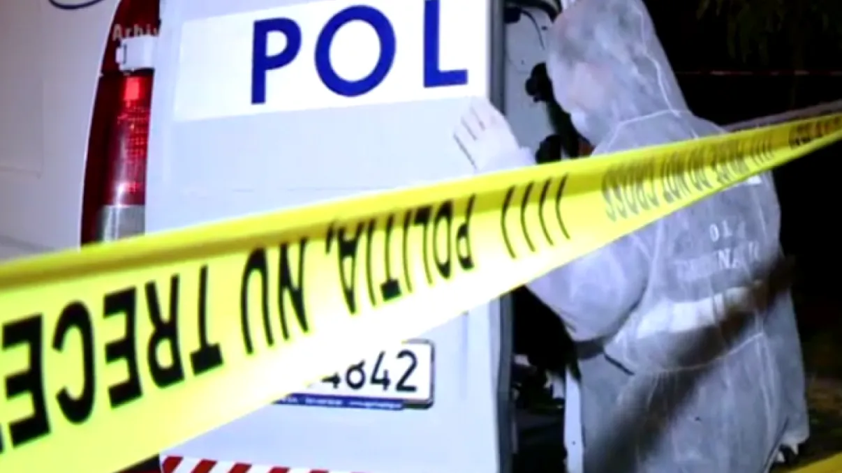 O fetiță de 13 ani din Craiova a ajuns la spital după ce i-a căzut un acvariu în cap. Copila era în mall