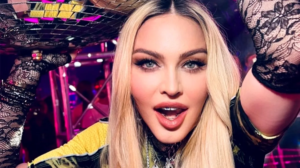 Este Madonna lesbiană? Filmulețul care a pus pe toată lumea pe gânduri