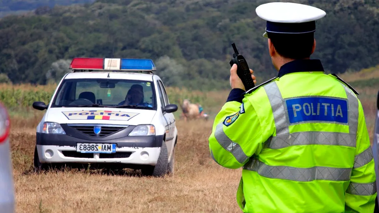 Ce s-a întâmplat cu polițistul din Vaslui, prins în timp ce se iubea cu colega de muncă pe un câmp