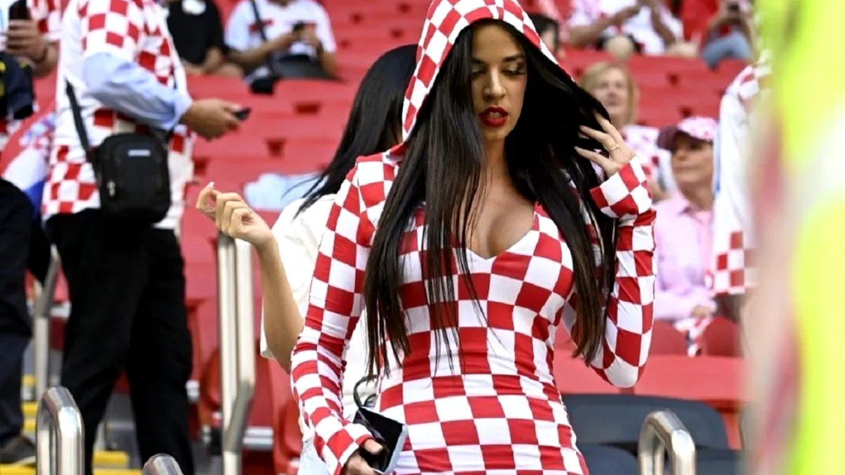 Ce riscă cea mai frumoasă femeie de la Campionatul Mondial de Fotbal după fotografiile „indecente”. Jurnaliștii britanici au explicat cum poate ajunge la închisoare - GALERIE FOTO