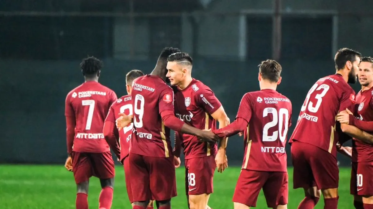CFR Cluj a reușit a treia victorie consecutivă în campionat. Echipa lui Dan Petrescu a câștigat cu 3-2 duelul cu Hermannstadt și a urcat pe locul doi