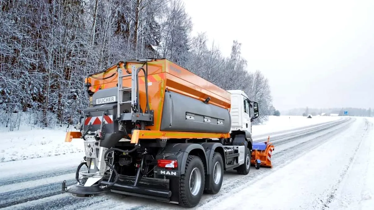 Şoselele din România care se închid din cauza zăpezii. Ce rute trebuie să evite şoferii