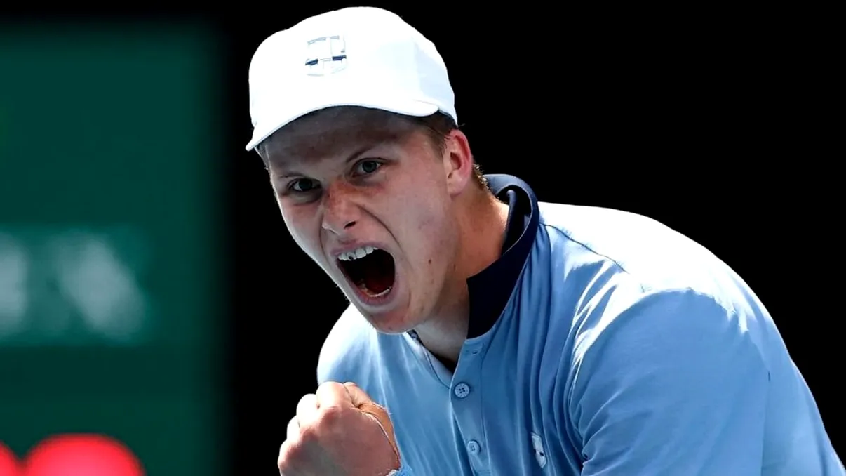 Surpriză la Australian Open 2023. La câteva ore după Rafael Nadal a fost eliminat și favoritul numărul doi. Cât de gravă este accidentarea campionului spaniol