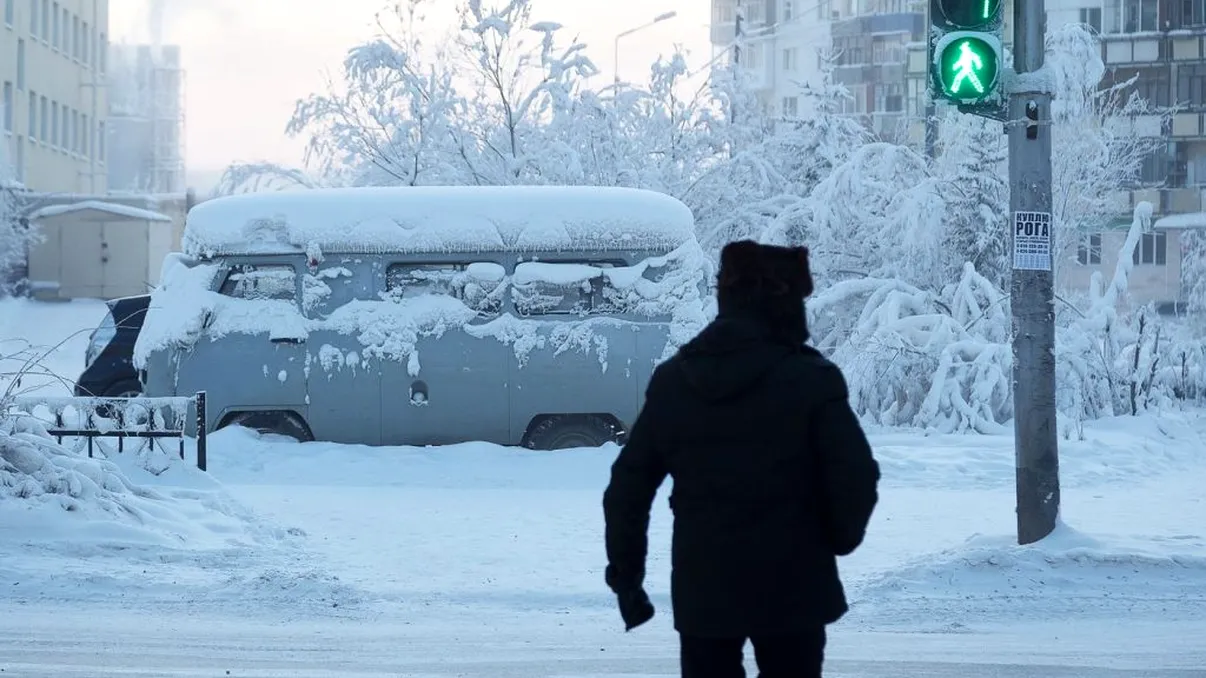Temperaturi de -50 de grade în această iarnă. Îngheți pe loc, unde a fost atât de frig