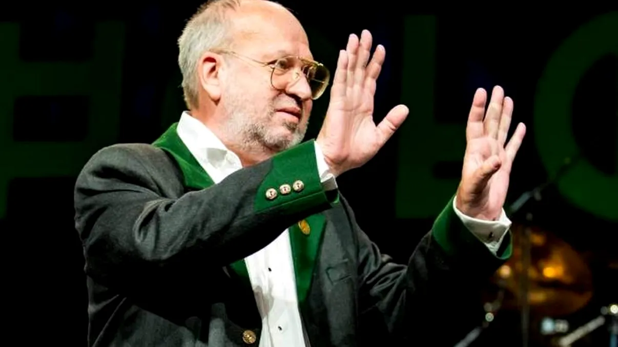 Ultimul interviu acordat de Aurel Mitran, cel mai longeviv om din showbizul românesc. Managerul a murit azi