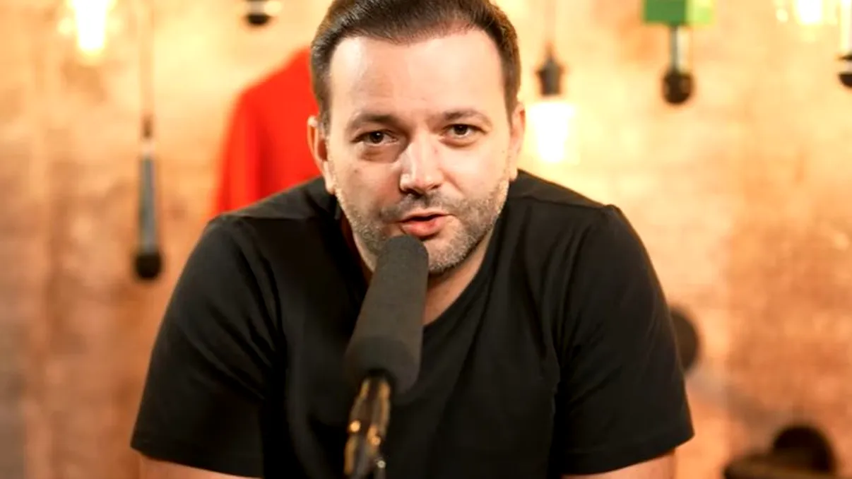 Imaginea dureroasă cu fiica cea mică a lui Mihai Morar, pe un pat de spital. Roua a fost la un pas de moarte - FOTO