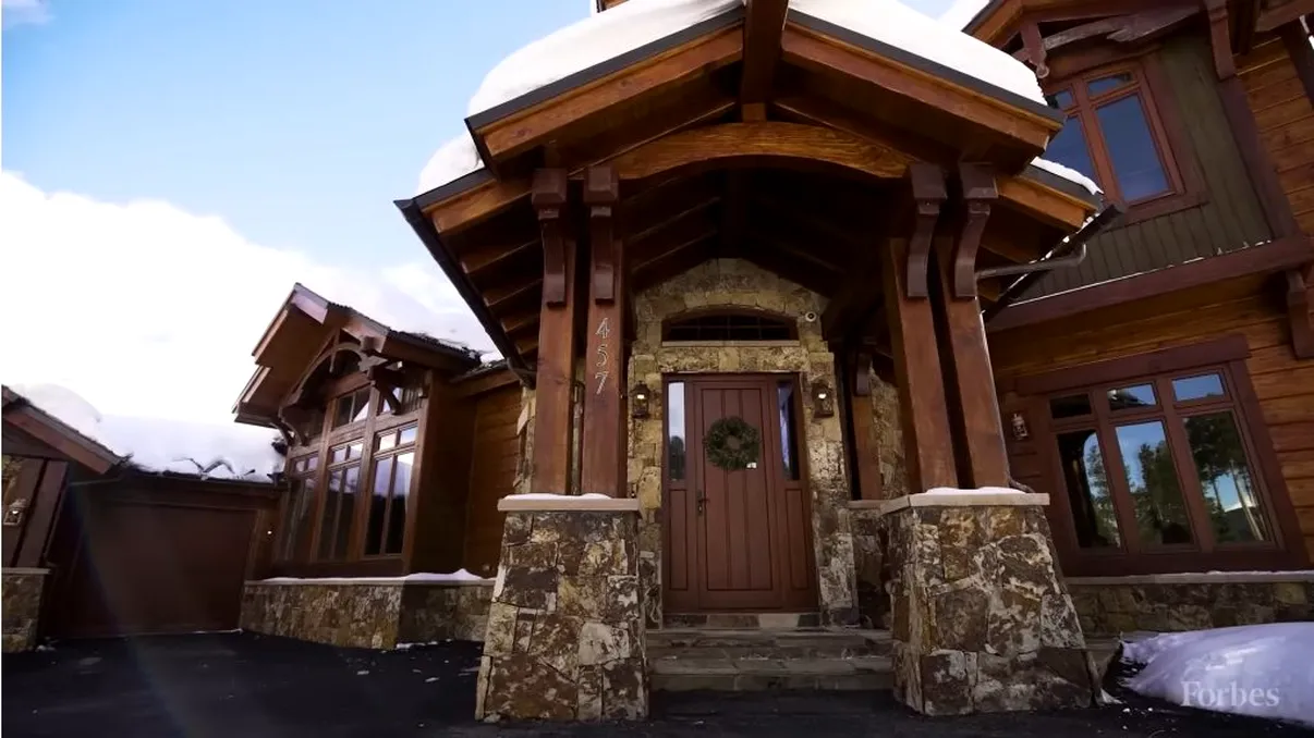 Cum arată casa de 11,9 milioane de dolari, cu pârtie de schi privată. Unde se află această bijuterie FOTO