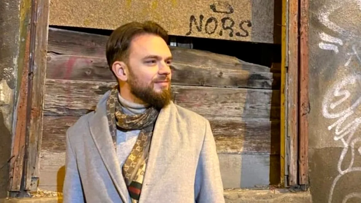 Dinu Popescu, fostă ispită la ”Insula Iubirii”, pus la zid de psihologi pentru declarațiile despre minore: „Este inacceptabil și total ilegal” EXCLUSIV