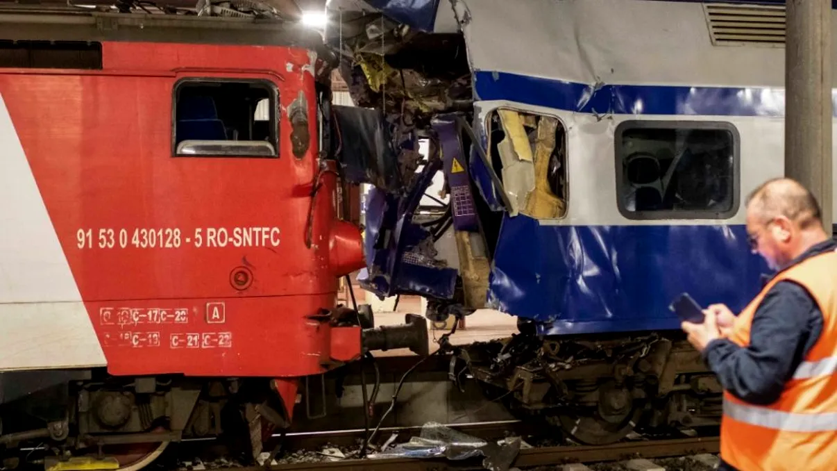 Mecanicii de locomotivă CFR, reexaminați, în urma accidentului feroviar din Galați. Ceasul vitezometrului s-a oprit la 75 de km/h. Filmul incidentului