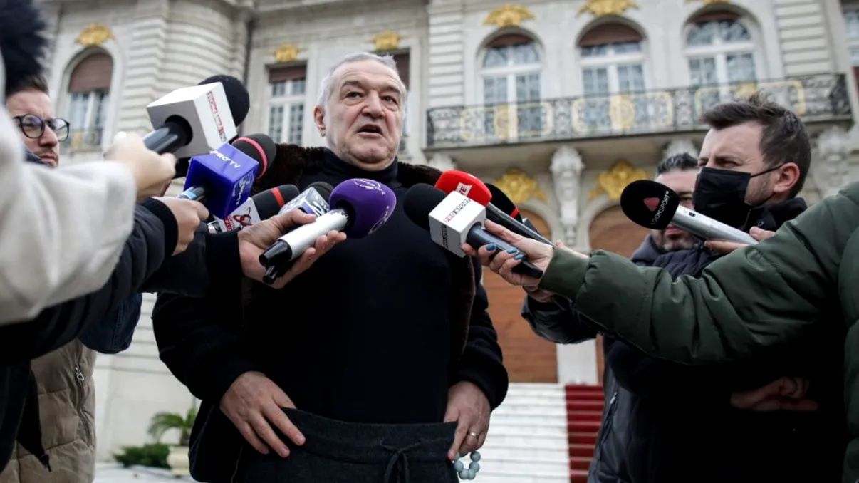 Gigi Becali, derapaj grosolon în încercarea de a-l apăra pe Dan Diaconescu. „Fetele alea nu sunt copii, nu le-ai văzut la televizor?”