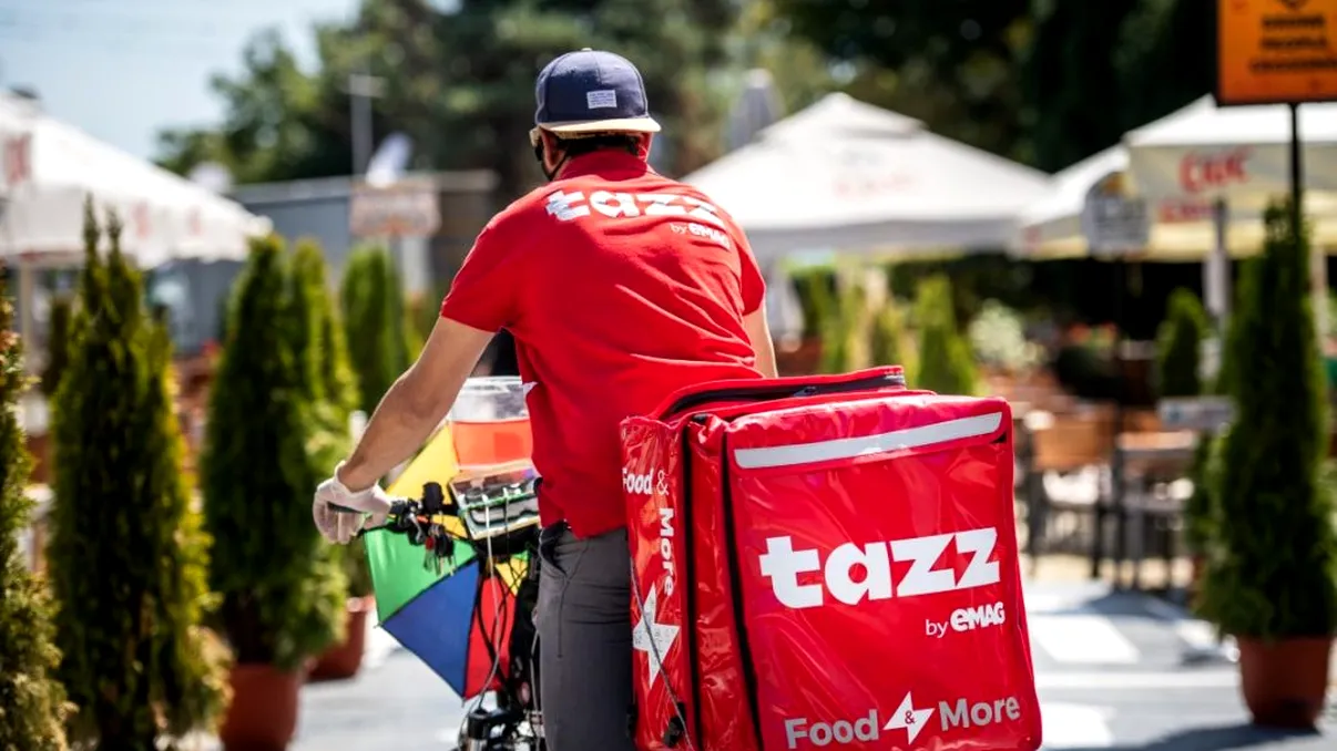 Câţi bani poate câştiga un livrator de la Tazz pe lună. Suma este neaşteptat de mare